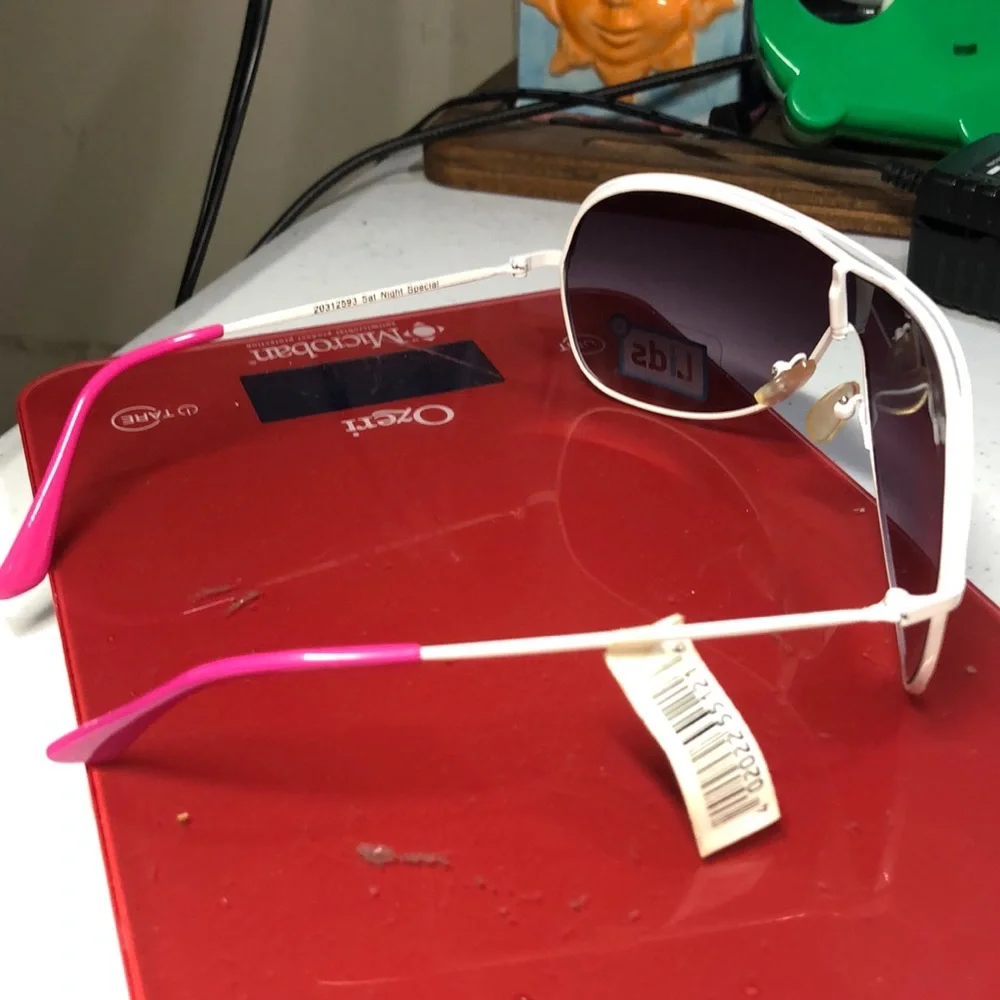 Sunglasses Saturday Night Special